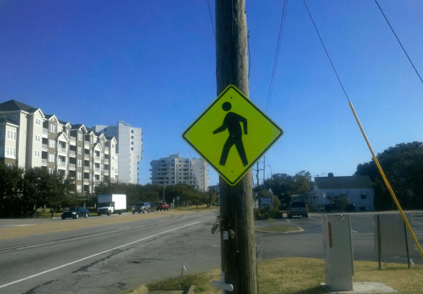 EB-ShoreDrivePedSign-LaCasa