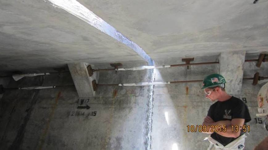 Bridge Interior Looking at Pier 1 from Abutment A (Westbound Bridge) Bridge Interior at Joints After Temporary Post Tensioning (Westbound Bridge)
